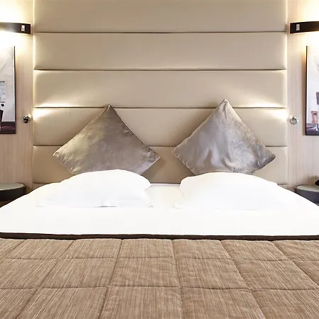نوفوتيل بروكسل سينتر ميدي 4* Saint-Gilles